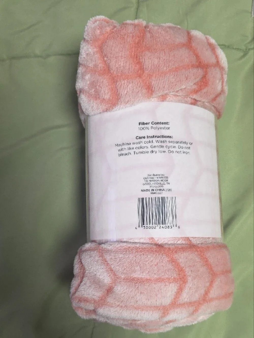 Comfort Bay Chevron Plush Throw Blanket